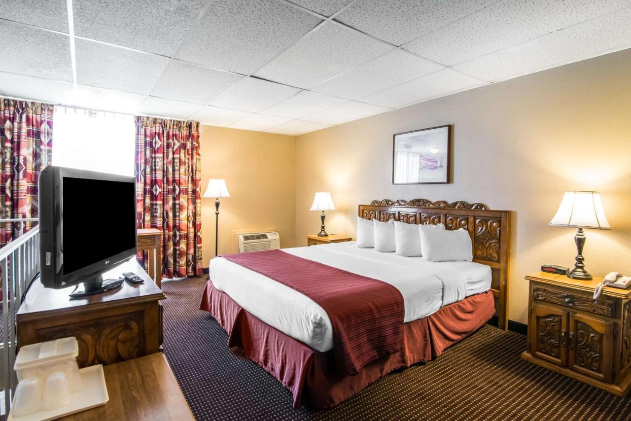 Quality Inn Taos Exterior foto