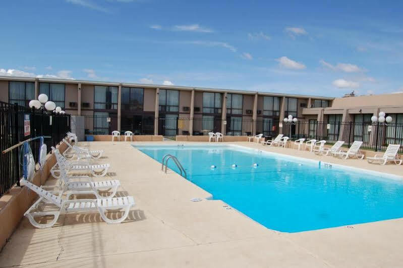 Quality Inn Taos Exterior foto